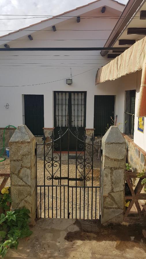 Villa El Sitio De Su Recreo Jerez De Los Caballeros Exterior foto